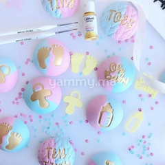 Embosseur pour Pâte à Sucre Thème Bapteme avec Pinceau