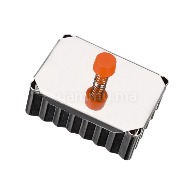 Emporte-pièces avec Poussoir Petit Beurre en Inox Emporte-pièces avec Poussoir Petit Beurre en Inox