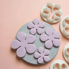 SET. 4 Emporte-pièces Fleur Rose