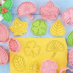 SET. 8 Emporte-pièces Feuilles