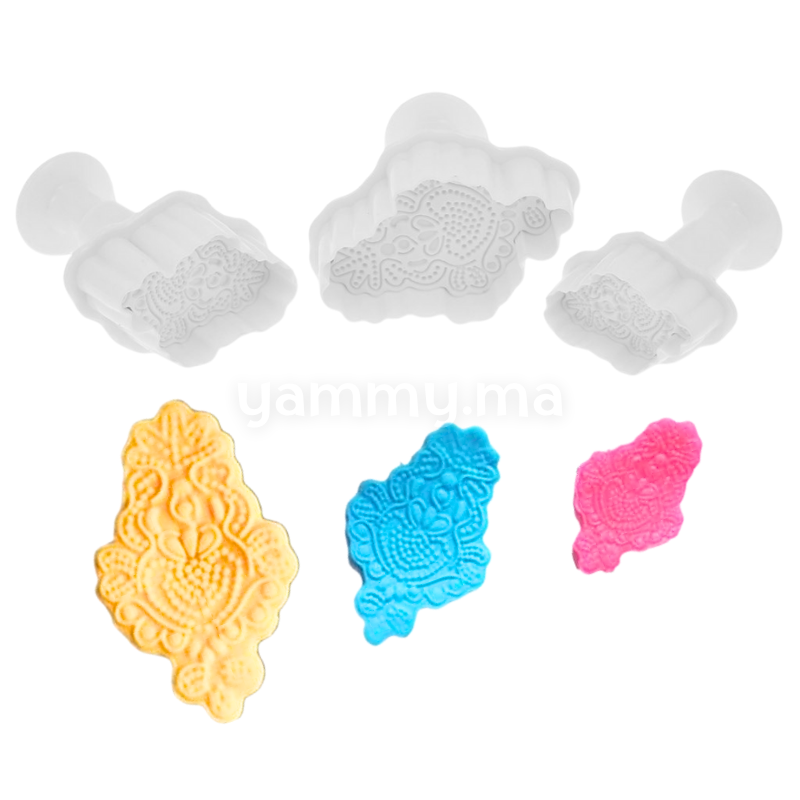 SET. 3 Emporte-Pièces avec Poussoir Feuilles Rétro