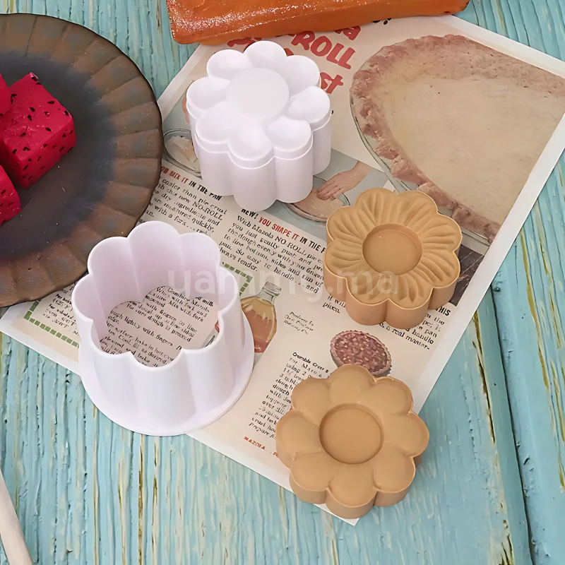 SET. 2 Emporte-pièces Tartelette avec Tampon Double Face