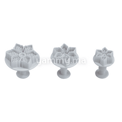 SET. 3 Emporte-pièces avec Poussoir Fleur