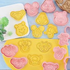 SET. 8 Emporte-pièces Disney Cartoon