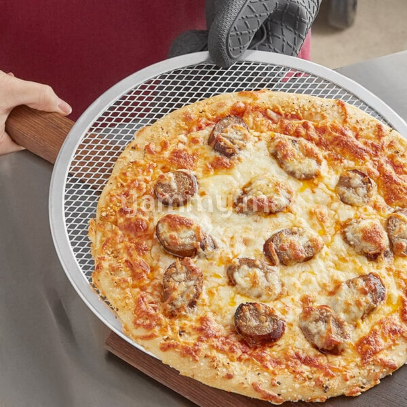 Plaque à Pizza Perforée en Aluminium 28cm
