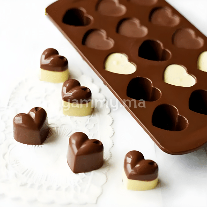 Moule Silicone à Chocolat 15 Coeurs Bombé