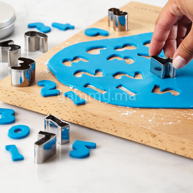 SET. 10 Emporte-pièces Mini Chiffres 2.6 cm en Inox