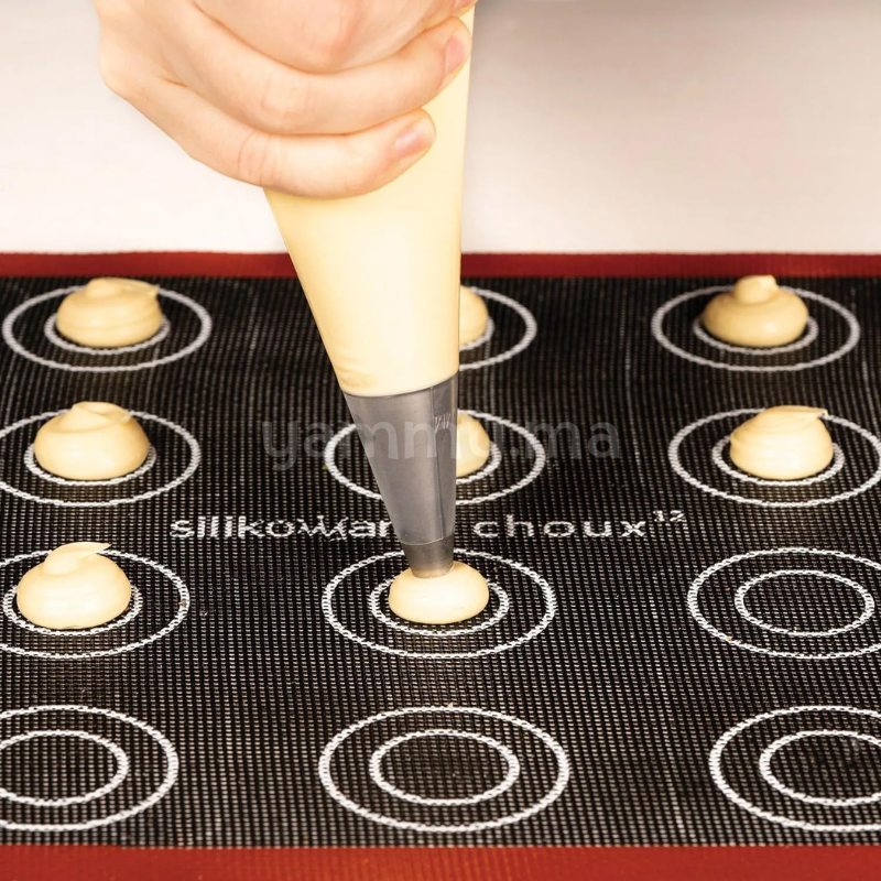 Tapis en Silicone Perforé "AIR MAT ECLAIR-CHOUX" 30x40 cm - Silikomart