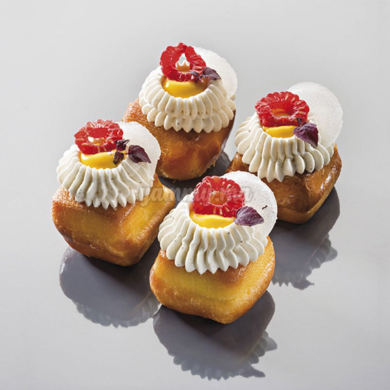 Tapis en Silicone Perforé Carré 45 mm "Formasil"  40/30 cm - Pavoni FF4303